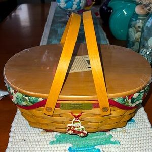 Brand New Longaberger 2004 Christmas Get-Together retired complete basket set